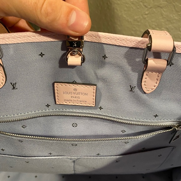 Louis Vuitton OnTheGo Pastel 2020 Escale Authentic - Picture 5 of 12